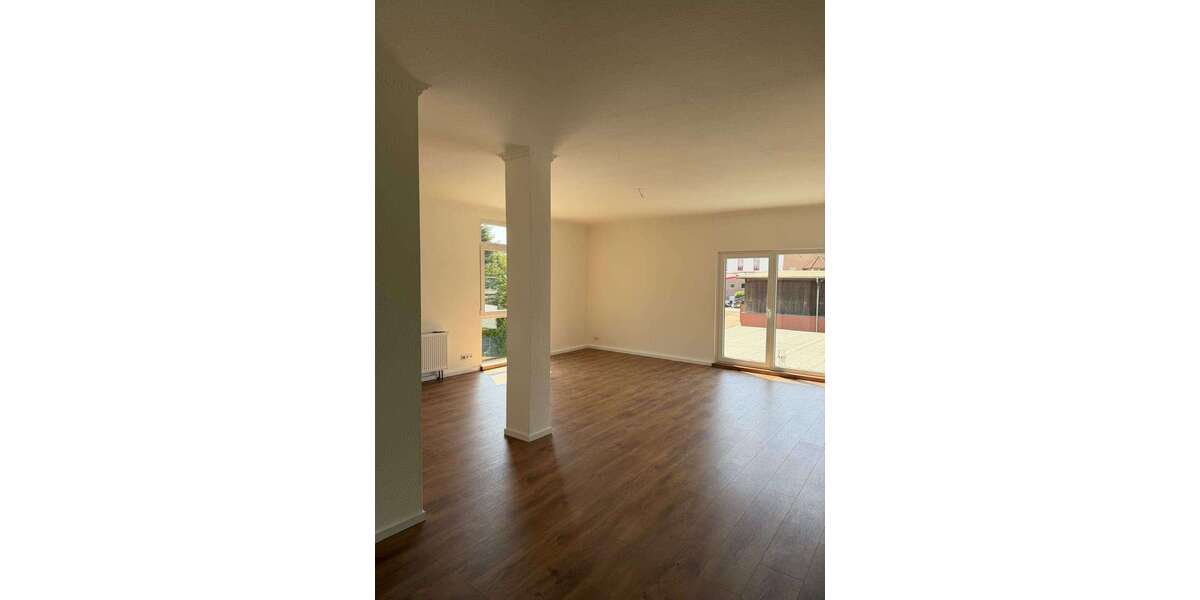 Etagenwohnung Schloß Holte-Stukenbrock Stukenbrock - 2 Zimmer, 100 m&sup2;, 750&euro; | Angebot:26962413